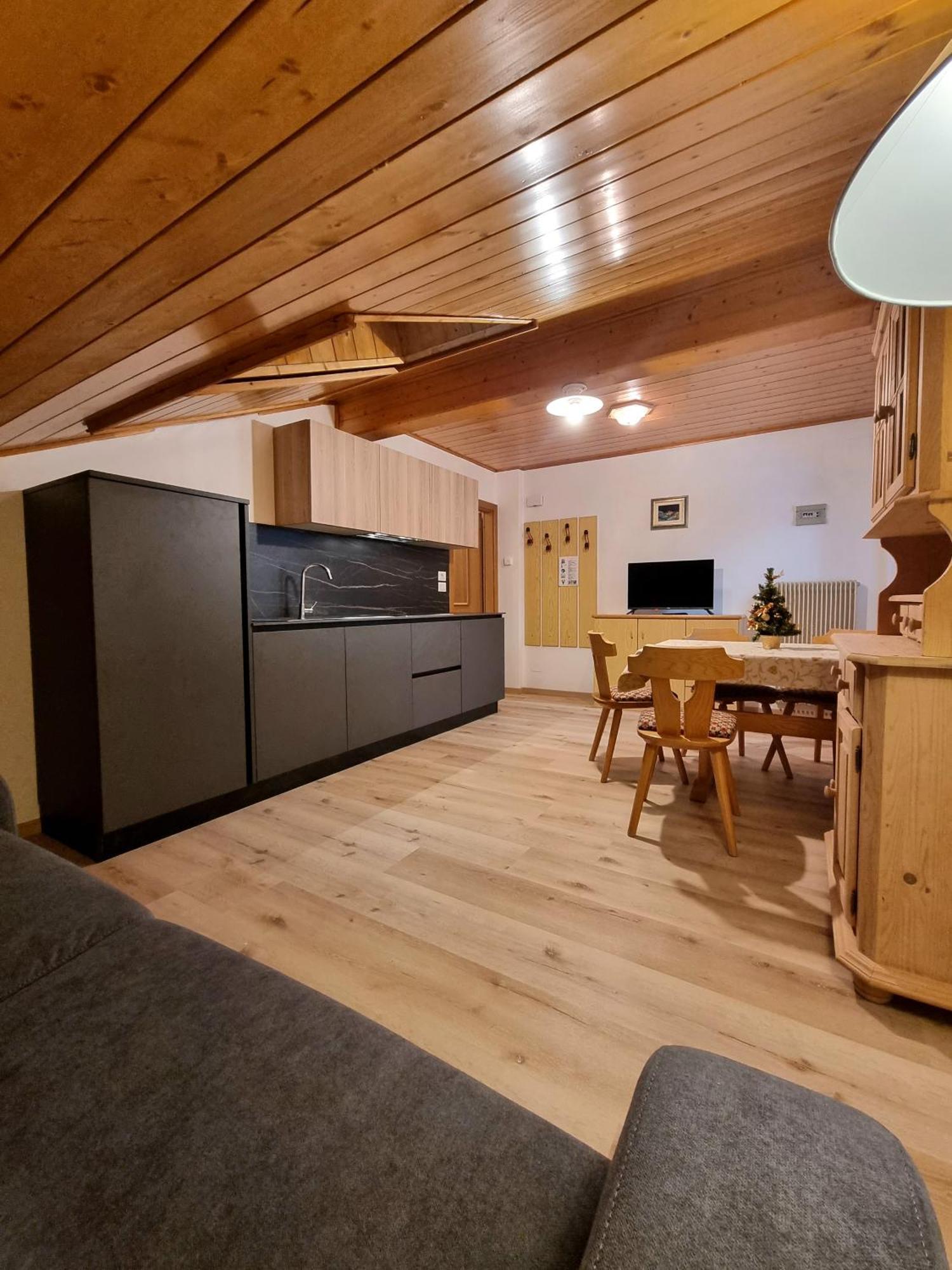Apartament Cesa Elena Canazei Zewnętrze zdjęcie