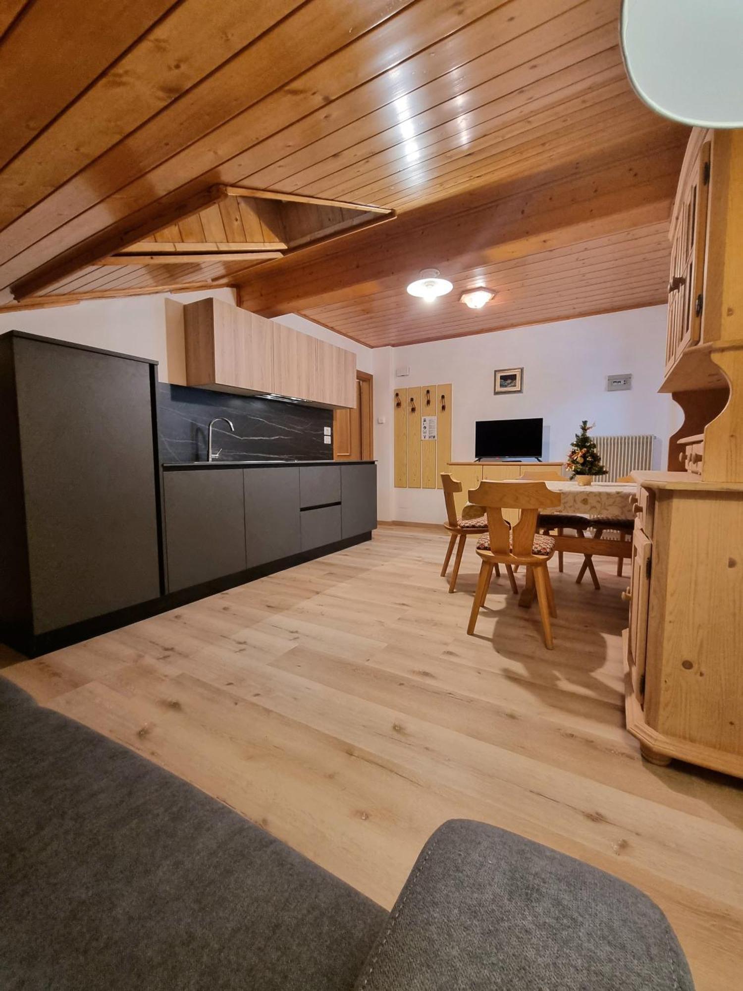 Apartament Cesa Elena Canazei Zewnętrze zdjęcie